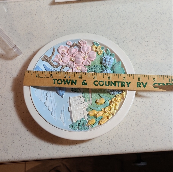 AVON OBRIEN SOURCE OF FINE COLLECTIBLES ARTISTIC MAJOLICA PLATE!  -… - Picture 8 of 9